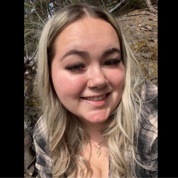 Meet your Posher, Emilie - Picture 1 of 1